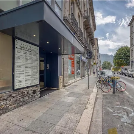 Le Vaucanson Hyper-centre Lumineux Et Chaleureux T2 ,1 Chambre, 2 Lits Appartement