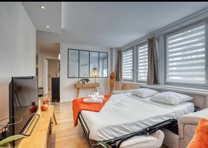 Le Vaucanson Hyper-centre Lumineux Et Chaleureux T2 ,1 Chambre, 2 Lits Apartment *